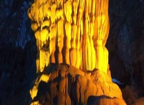 Joya turística son las grutas