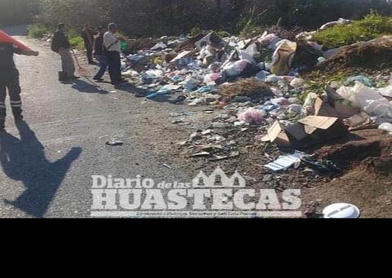 Prohíben depositar basura en carreteras