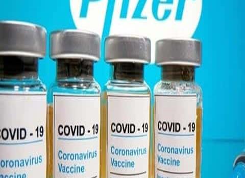Vacuna Pfizer elevó  su eficacia al 95%
