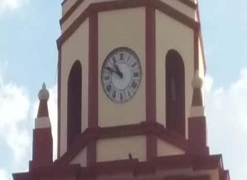 Se descompuso reloj de la iglesia