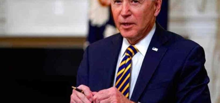 Biden revoca veto a los green cards