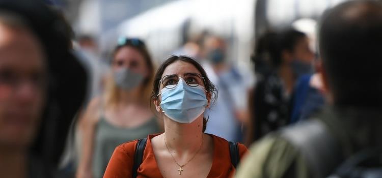 A un año de pandemia hay 185,715 muertes por COVID
