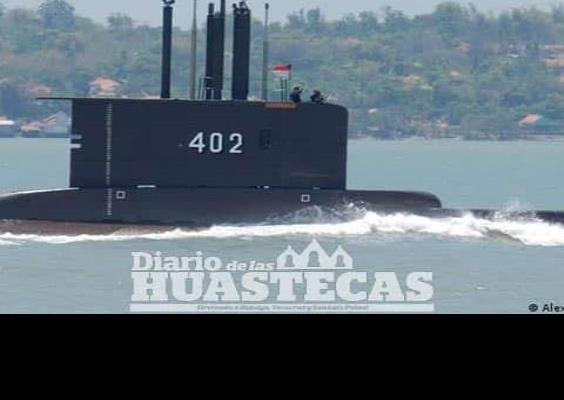 Desaparece submarino con 53 tripulantes