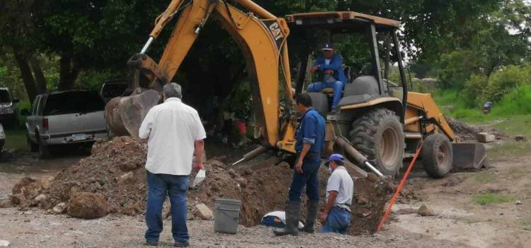 Veinte colonias y ejidos sin agua