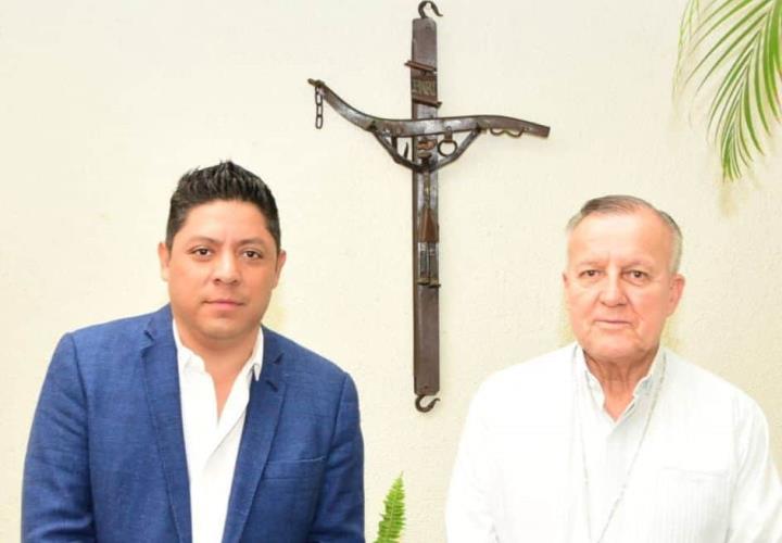 Ricardo Gallardo y Arzobispo de SLP acuerdan trabajar por la paz