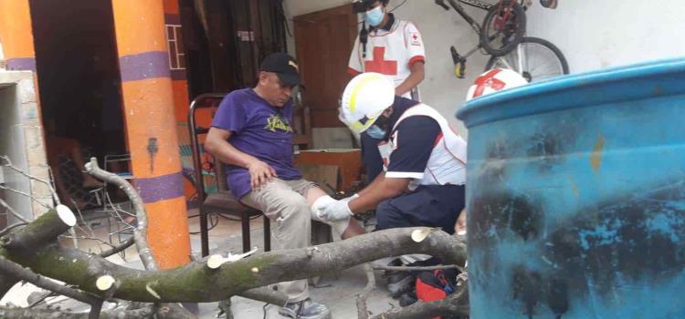 Ex policía municipal se cortó la pierna
