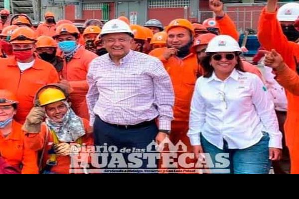 Supervisó López Obrador reconversión de refinerías