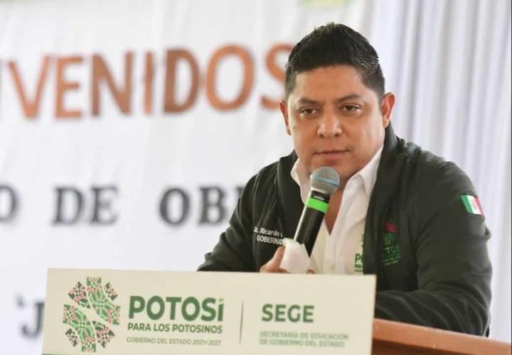 Da apoyo Gallardo a Xilitla, uno de los municipios más pobres del Estado