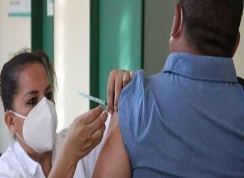 IMSS exhorta a vacunarse 