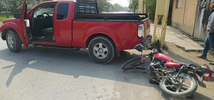 Motociclista chocó contra camioneta            