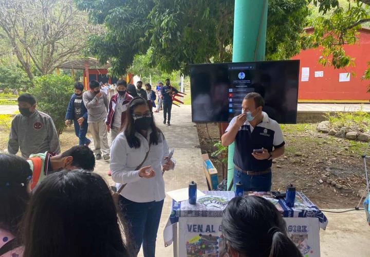IMJUVE llevó Feria Profesiográfica a estudiantes en Tamán