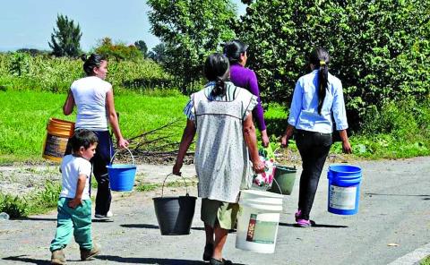 Familias rurales viven hasta 1 mes sin agua
