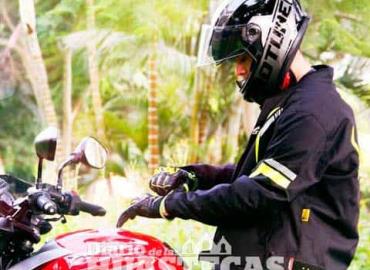 Pide a motociclistas usar casco protector