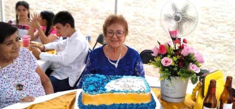 86 aniversario de Rita Meraz Azuara