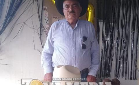 Don Antero Ugalde  festejó cumpleaños