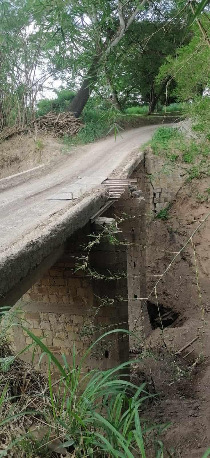 Puente está a punto de caer