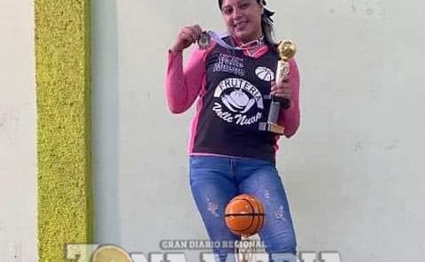 
Itzbeth Robledo nombrada MVP
