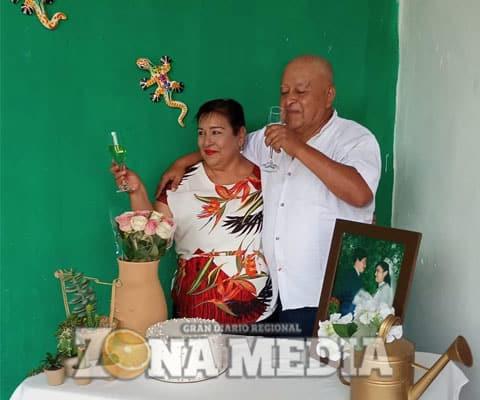 María del Carmen y José celebraron 35 aniversario