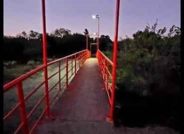 Ladrones intentaron  robar luces del puente