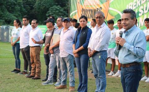 Iberdrola México Tamazunchale entregó uniformes a Sultancitos

