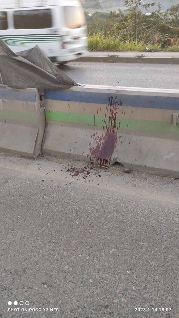 Motociclista impactó muro de contención en la México – Tampico
