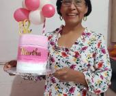 Pastel de cumpleaños para Martha Salazar