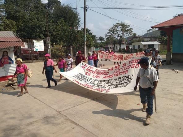 En Huautla con una marcha recordaron la masacre de campesinos  de Tzacoala