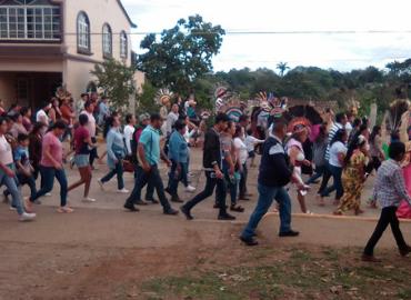 Alcalde de Huautla encabezó desfiló de carnaval