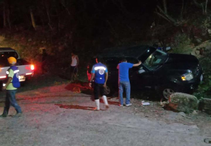 Deja accidente dos heridas en accidente en San Miguel