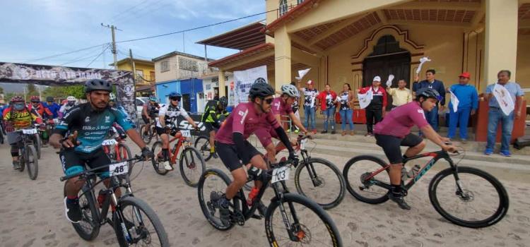Más de 200 Ciclistas  participaron en reto