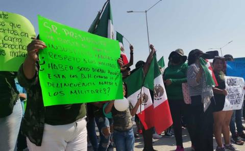 Marcharon en respaldo al Ejército Mexicano