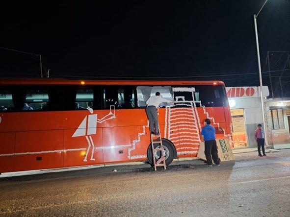 Dieron cristalazo a autobús del Oriente en Alazán – Canoas