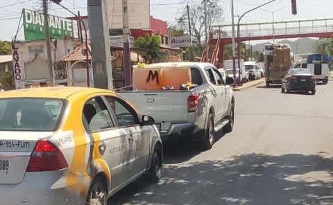 Reportan auto que transportaba gasolina sobre la México-Tampico