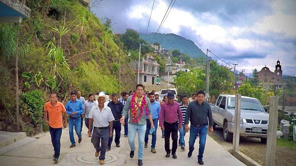 Autoridades de Huazalingo entregaron obras en Tlamamala