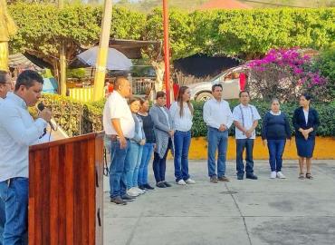 Ayuntamiento de Jaltocán conmemoró el natalicio del Benemérito de las Américas