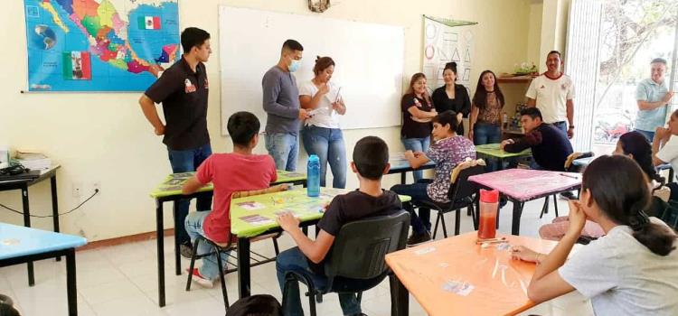 Impartieron talleres a  los alumnos de primaria