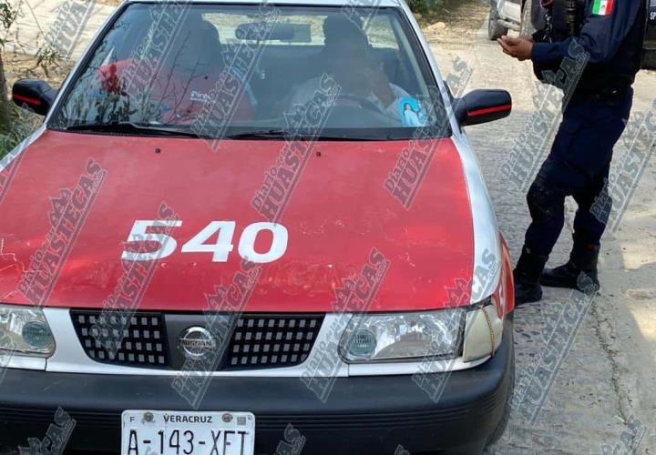 Taxista detenido por dar servicio borracho en Tantoyuca