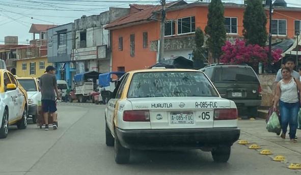 Taxistas exigen acabar con "piratas" en Huautla