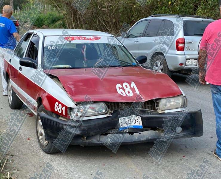 Una lesionada en choque de taxistas en Tantoyuca