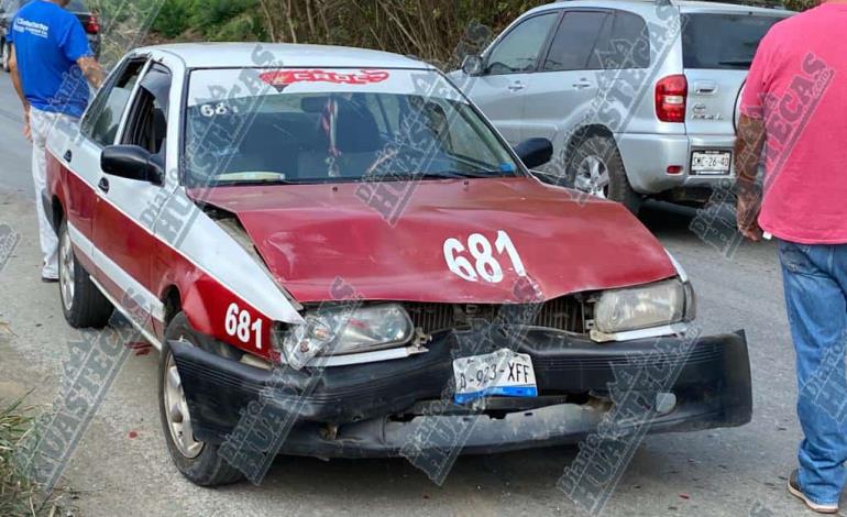 Una lesionada en choque de taxistas en Tantoyuca