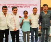 Alcalde benefició a agricultores en Atlapexco