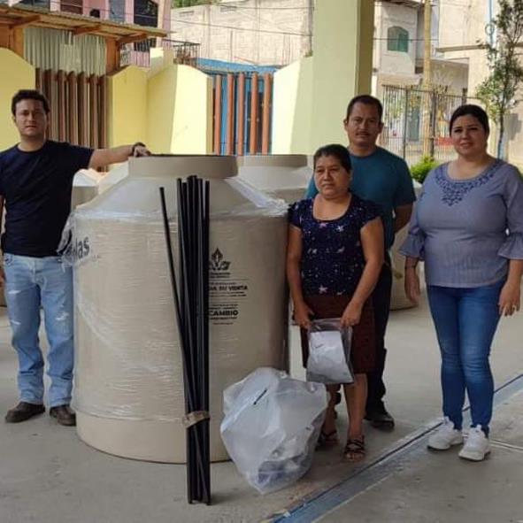 Más de 30 familias recibieron apoyos en Orizatlán