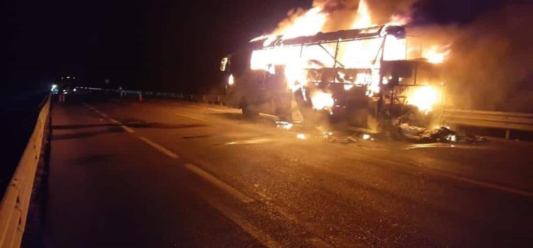 Incendio de autobús en la Valles-Tamuín