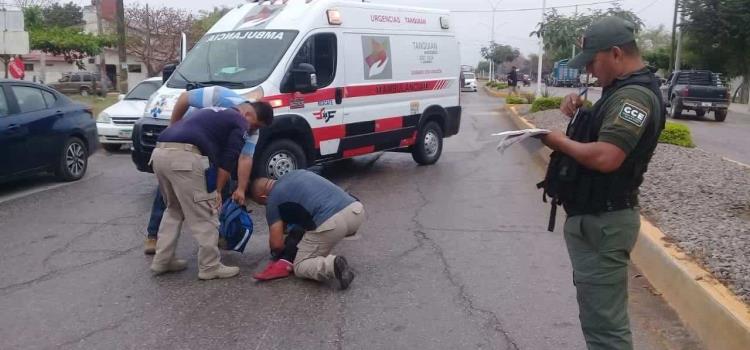 Mujer lesionada en accidente de moto