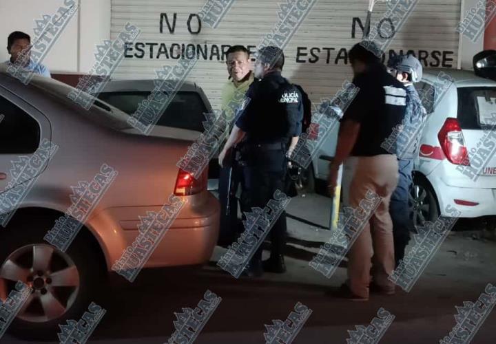 Ebrio conductor se impactó contra auto