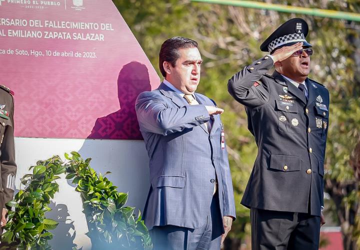 Encabeza secretario de Agricultura guardia de honor por aniversario luctuoso de Emiliano Zapata