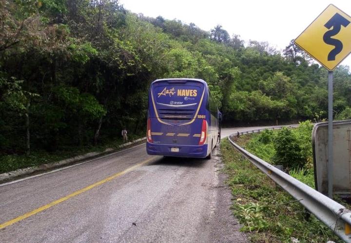 Encontronazo dejó daños materiales