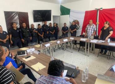 Entregaron credenciales para portación de armas en Orizatlán