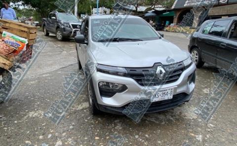 Motociclista chocó contra un Renault