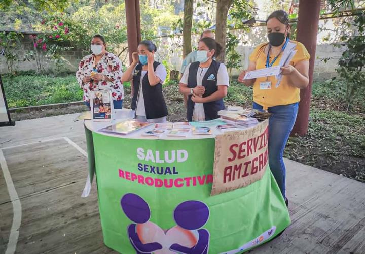 Orienta SSH a jóvenes y adolescentes sobre temas de salud sexual y reproductiva